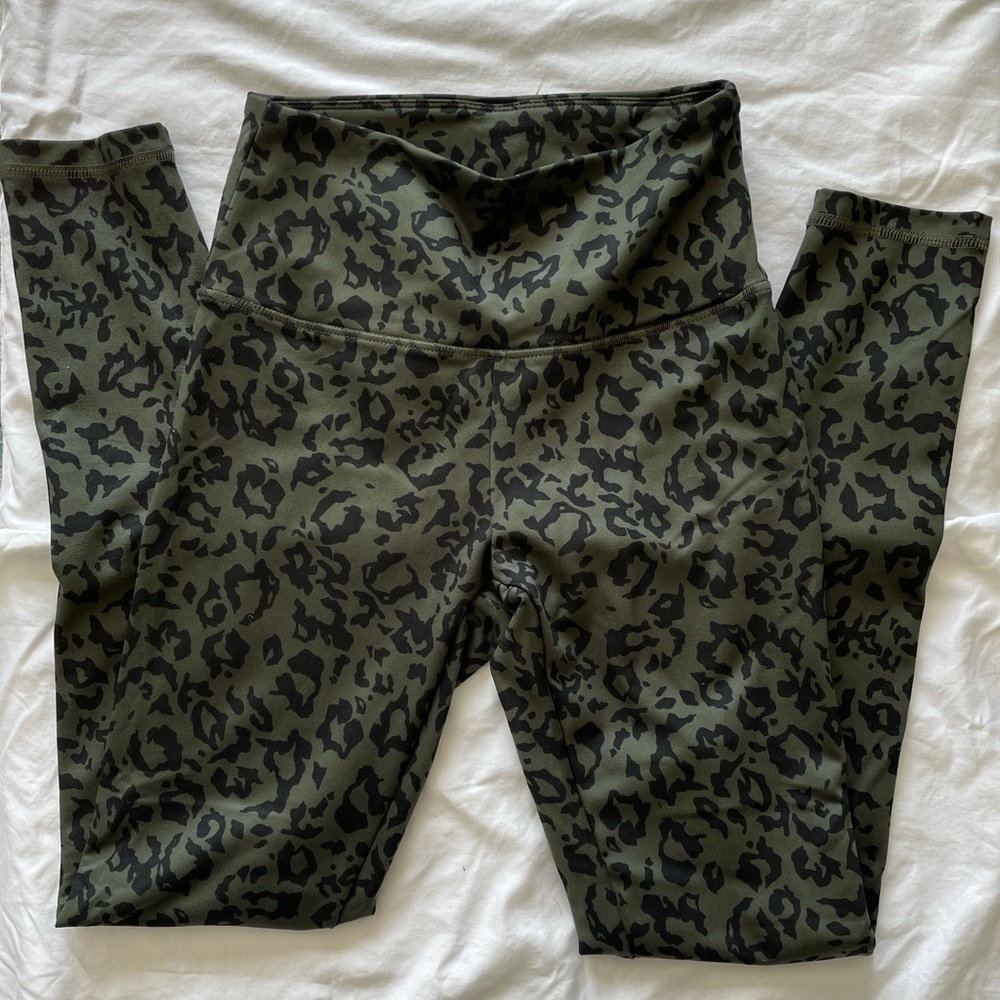 Balance Collection Leopard print Leggings